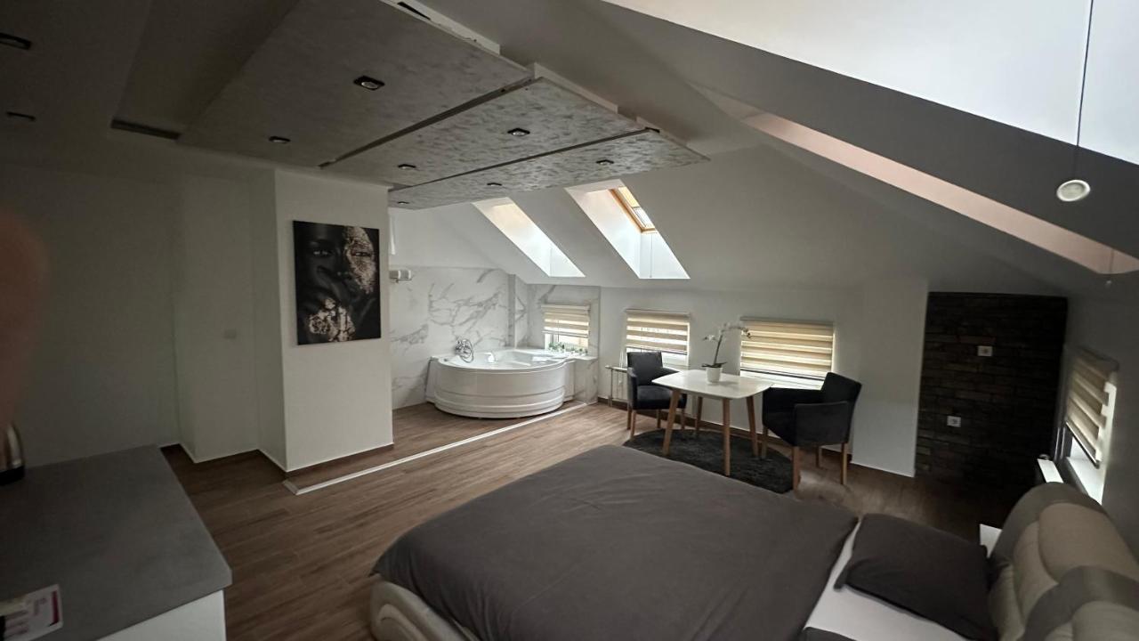 Seti Gorgeous Apartments With Jacuzzi เบลเกรด ภายนอก รูปภาพ